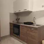 Sara *