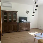 Sara 公寓